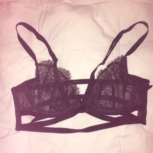 New Victorias Secret Lace Cage Bra size XS